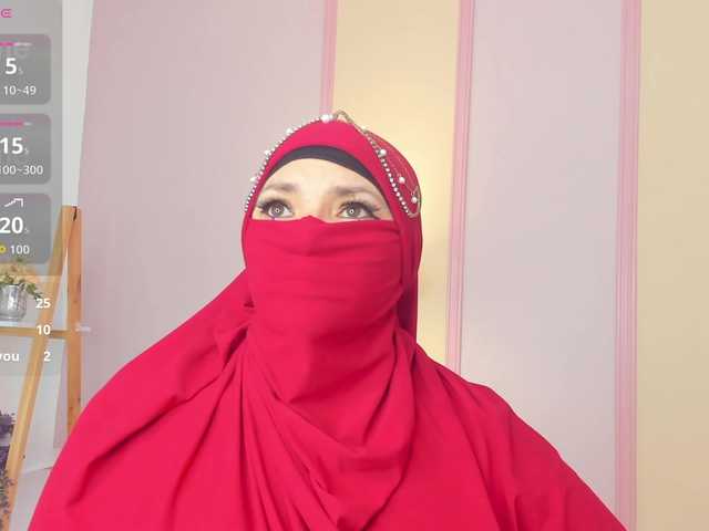 naylaa- live cam profile