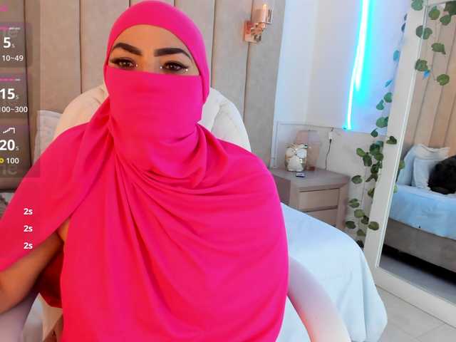 naylaa-'s BongaCams show and profile