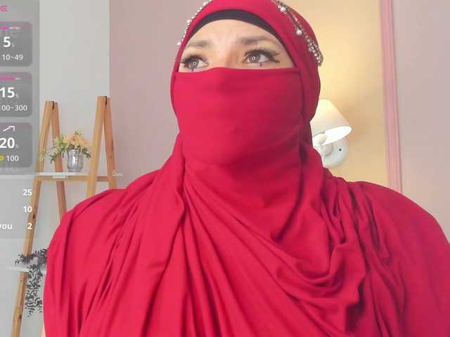 naylaa-'s BongaCams show and profile