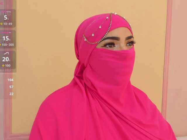 naylaa-'s BongaCams show and profile