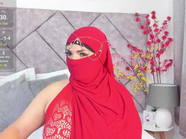 naylaa-'s BongaCams show and profile