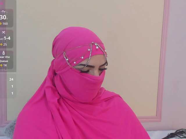 naylaa-'s BongaCams show and profile