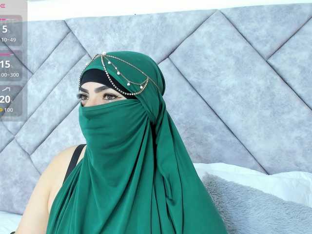 naylaa-'s BongaCams show and profile