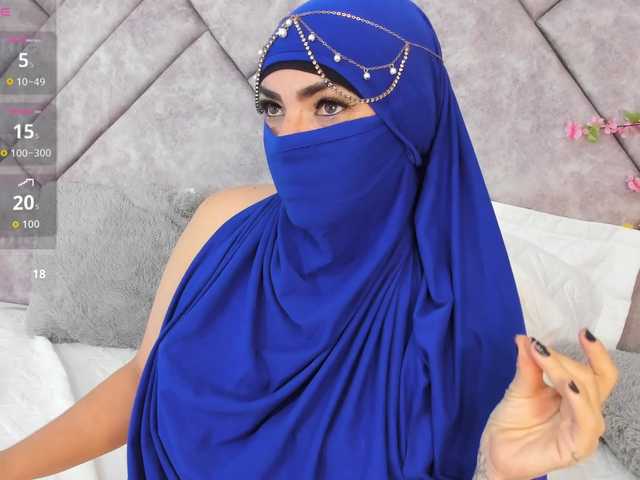 naylaa-'s BongaCams show and profile