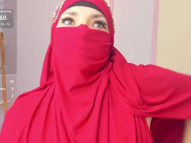 naylaa-'s BongaCams show and profile