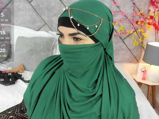 naylaa-'s BongaCams show and profile