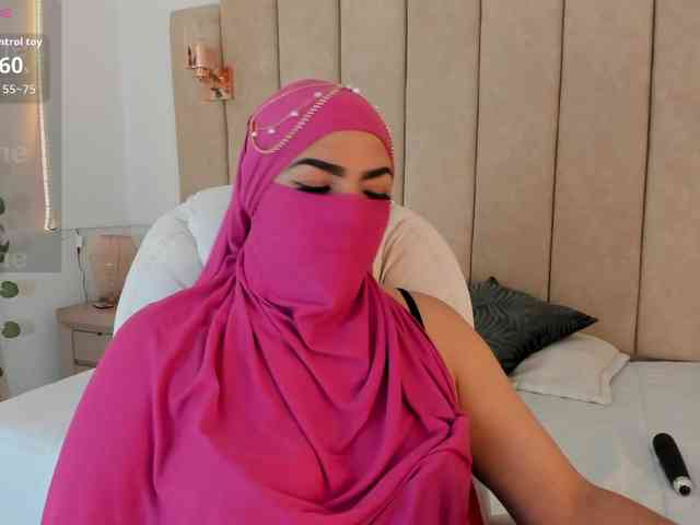 naylaa- Live Webcam on BongaCams