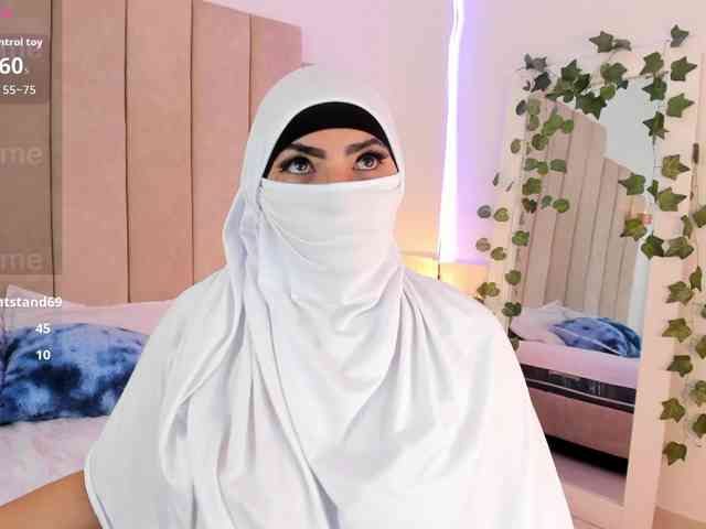 naylaa- Live Webcam on BongaCams