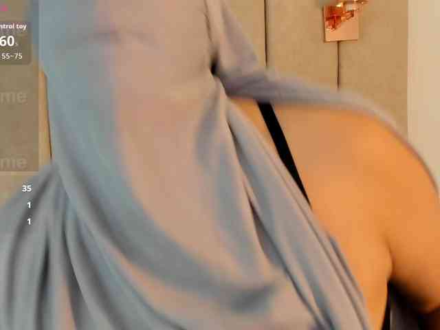 naylaa- Live Webcam on {site_name}