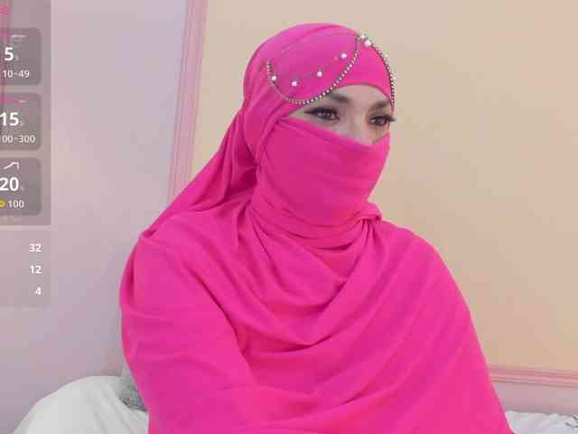 naylaa- Live Webcam on BongaCams