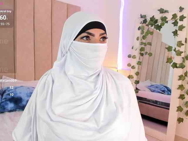 naylaa- Live Webcam on BongaCams