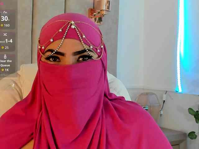 naylaa- Live Webcam on BongaCams