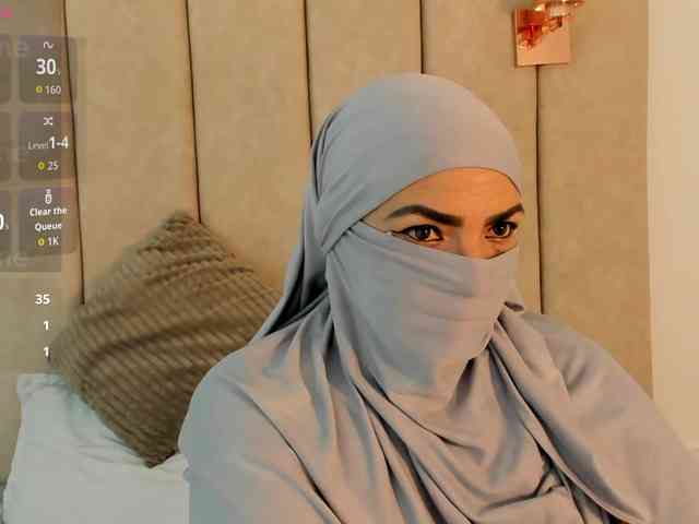 naylaa- Live Webcam on {site_name}