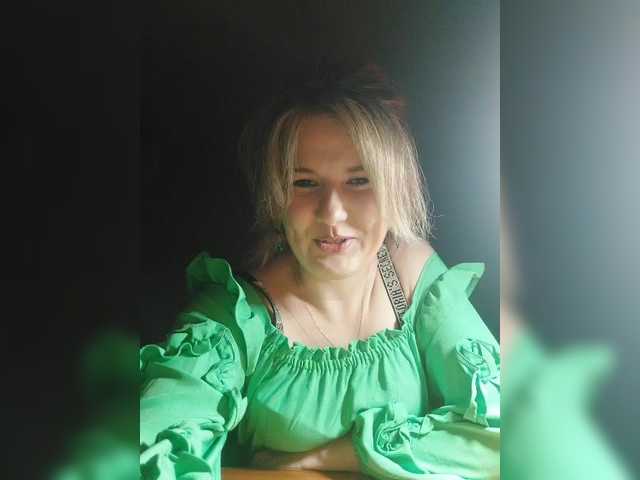 purplemoon1 from BongaCams