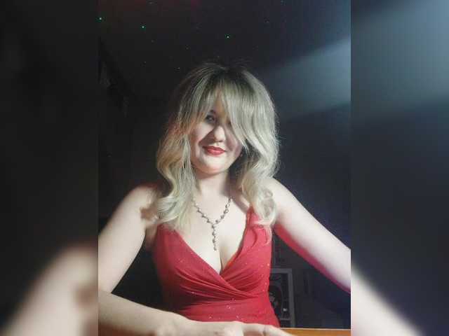 purplemoon1 from BongaCams