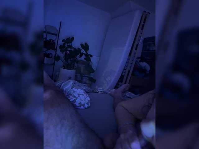 Sex chat gratuit in direct cu Flora8845 pe BongaCams