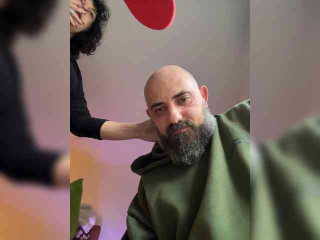 Flora8845 Live Webcam on {site_name}