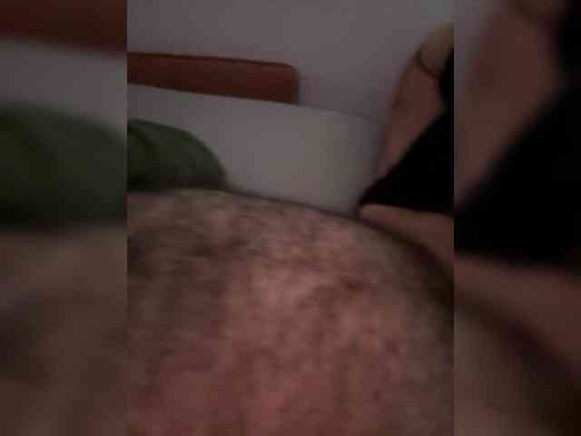 Flora8845 Live Webcam on {site_name}