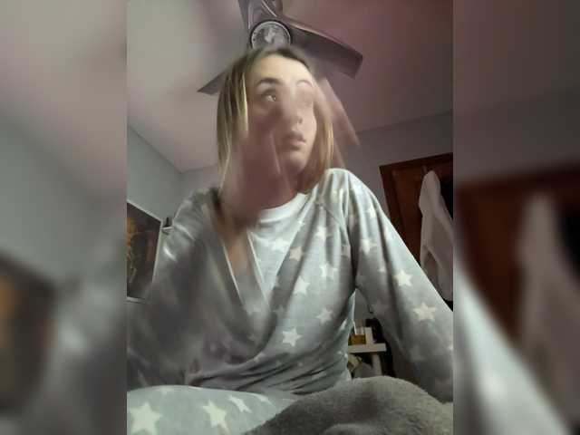 EvilGirl18 – webcam model profile photo