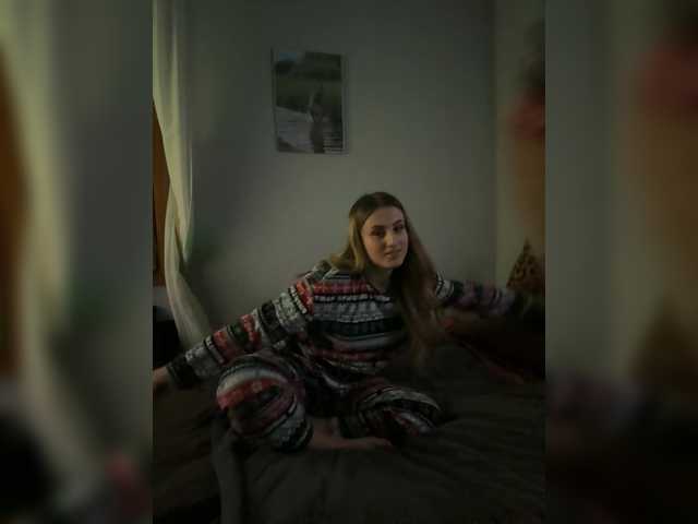 EvilGirl18 – webcam model profile photo