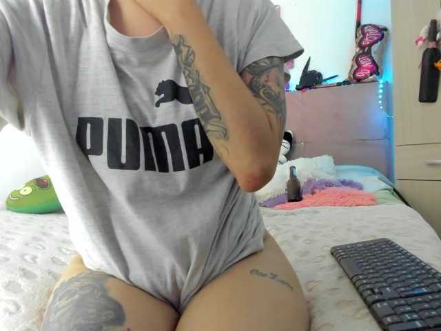 Sexuall-adiccion webcam bongacams model stream image