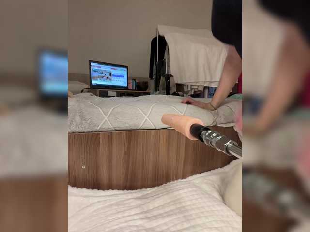 Nicole- – webcam model profile photo