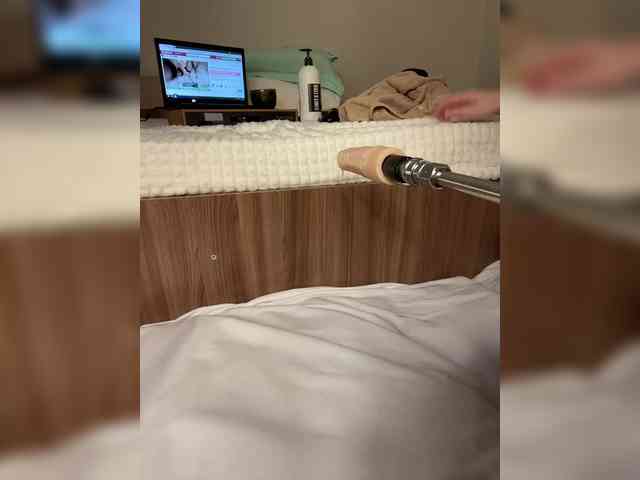 Nicole- Live Webcam on BongaCams