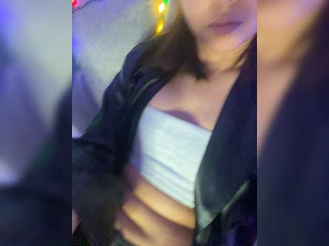 Alekssanechkka – webcam model profile photo