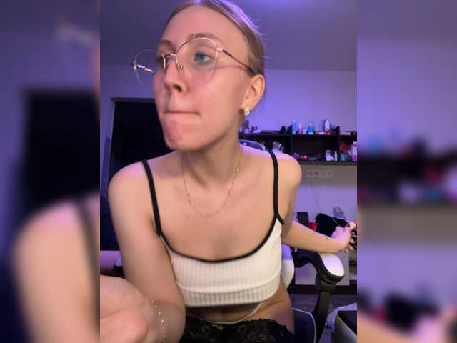 LoveStream69's BongaCams show and profile