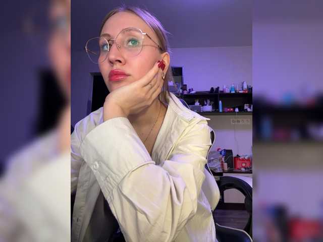 LoveStream69's BongaCams show and profile