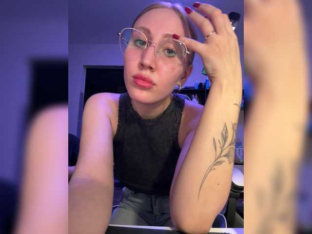 LoveStream69's BongaCams show and profile