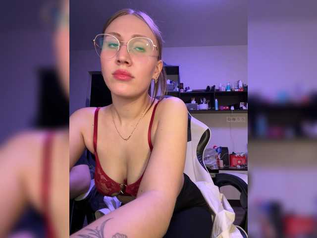 LoveStream69's Thumb Image