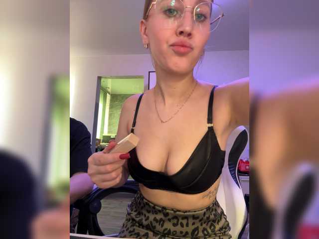 LoveStream69's Thumb Image