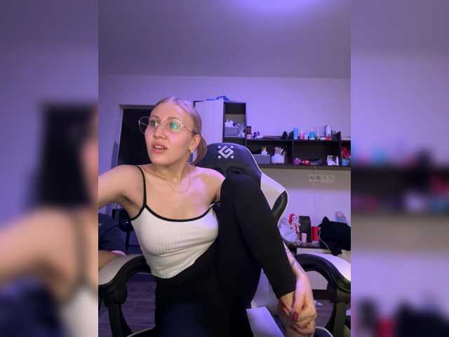 LoveStream69's BongaCams show and profile