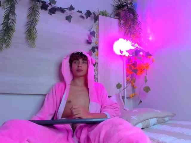 Twinkk-Guy Twinkk-Guy