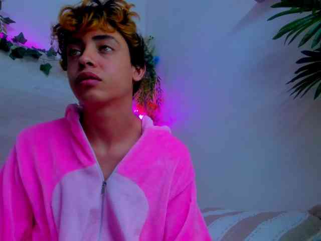 Twinkk-Guy Twinkk-Guy