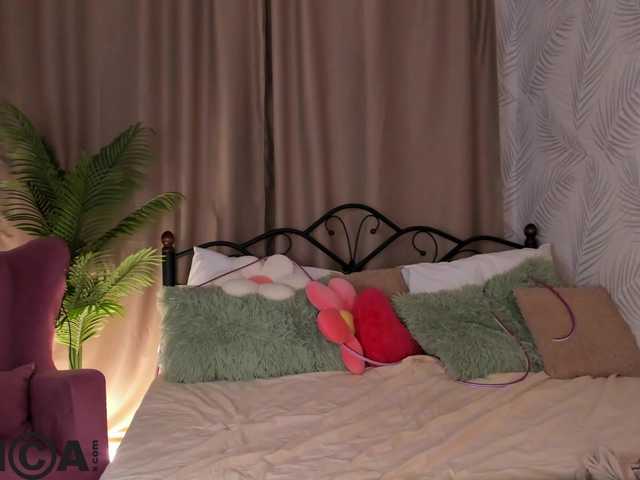 Hi-Karu's BongaCams show and profile