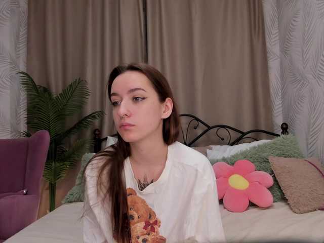 Hi-Karu – webcam model profile photo