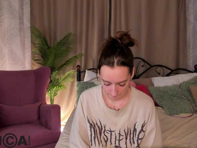 Hi-Karu Nude Live Sex Shows