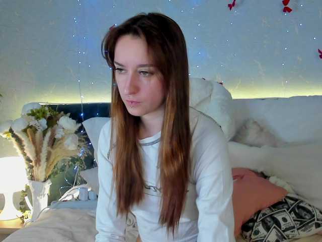 Hi-Karu's BongaCams show and profile