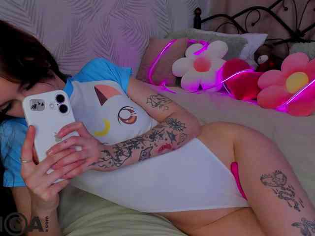 Hi-Karu Live Webcam on BongaCams