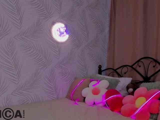 Hi-Karu Live Webcam on BongaCams