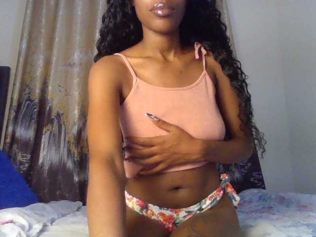 L0nelyPearl from BongaCams