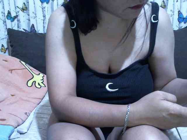 MochaCream21 Live Webcam on BongaCams