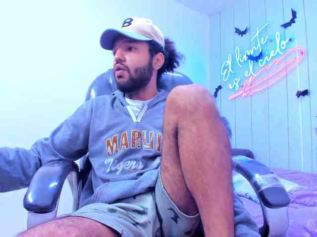 Hottie-Bear Hottie-Bear