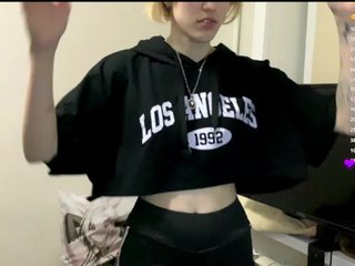 DeloiseChuta Porn Show