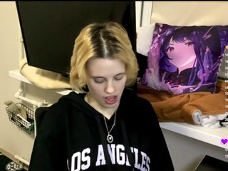 DeloiseChuta Porn Show