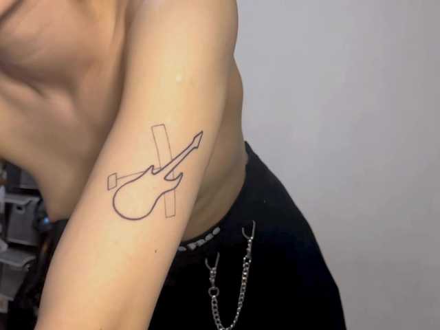 DeloiseChuta's BongaCams show and profile