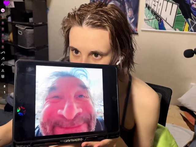 DeloiseChuta from BongaCams