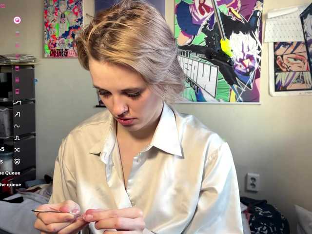 DeloiseChuta's BongaCams show and profile